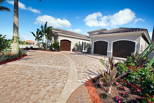 Best Interlocking Driveway Pavers  in Pella, IA